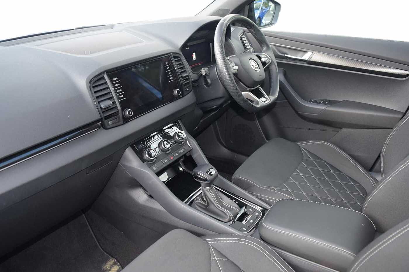 Used Skoda Karoq 2024 for sale - 76676623: Photo 2