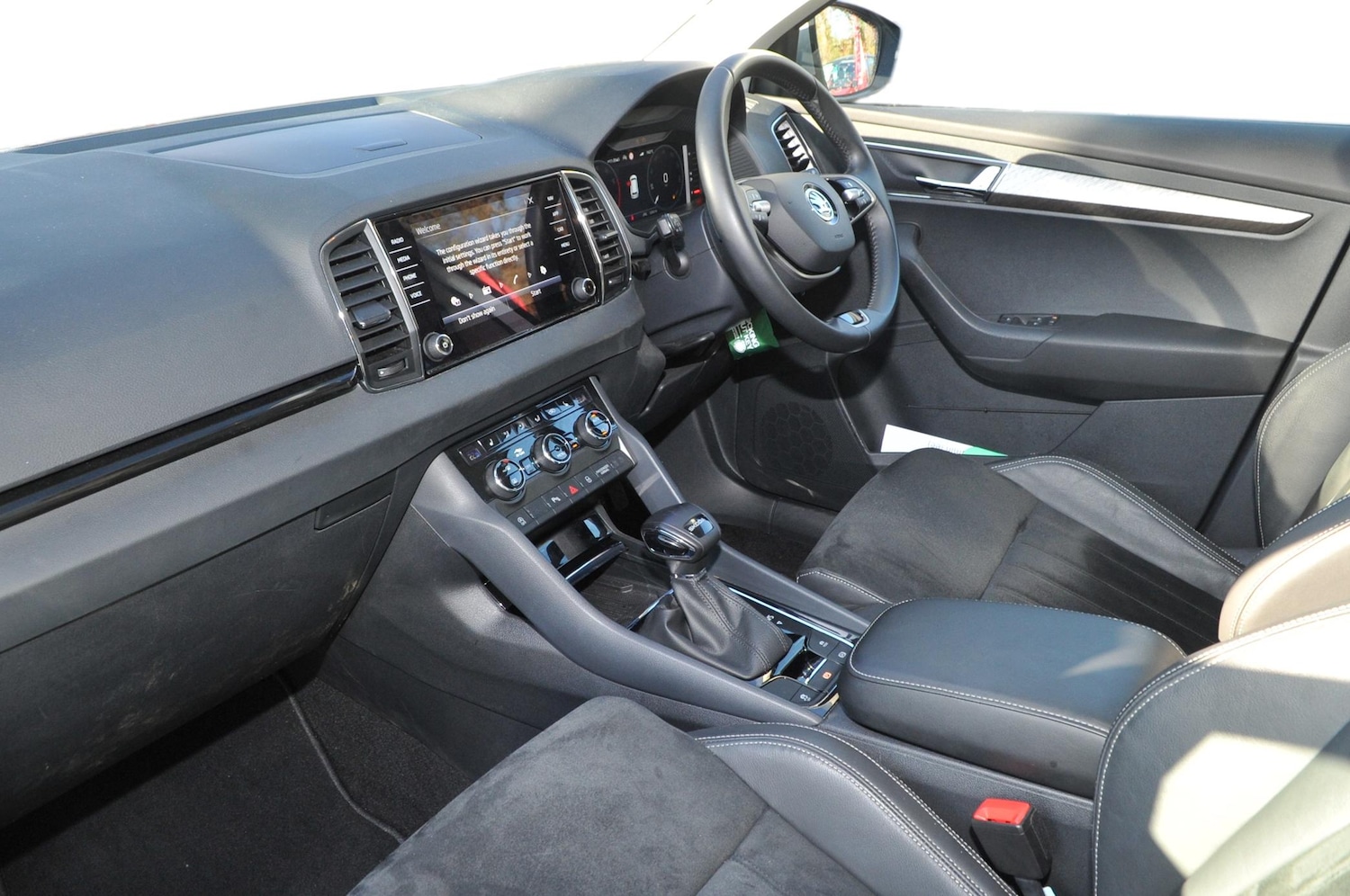 Used Skoda Karoq 2024 for sale - 77898984: Photo 2