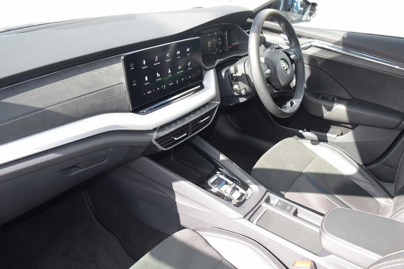 Used Skoda Octavia 2024 for sale - 76677219: Photo 2