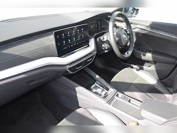 Used Skoda Octavia 2024 for sale - 76677219: Photo