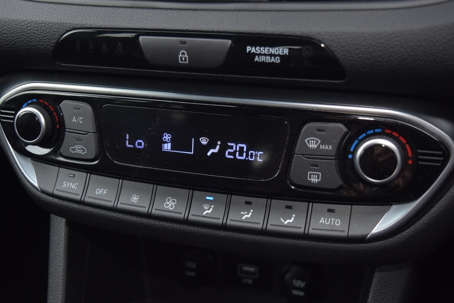 Used Hyundai i30 2023 for sale - 77706233: Photo 14