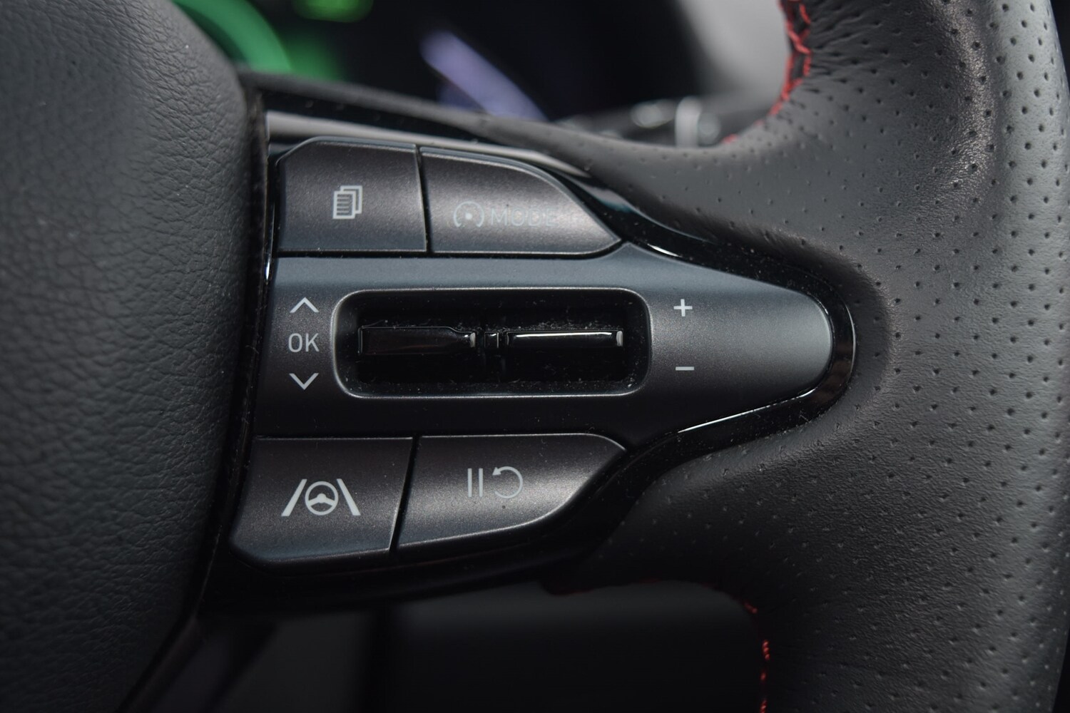 Used Hyundai i30 2023 for sale - 77706233: Photo 18