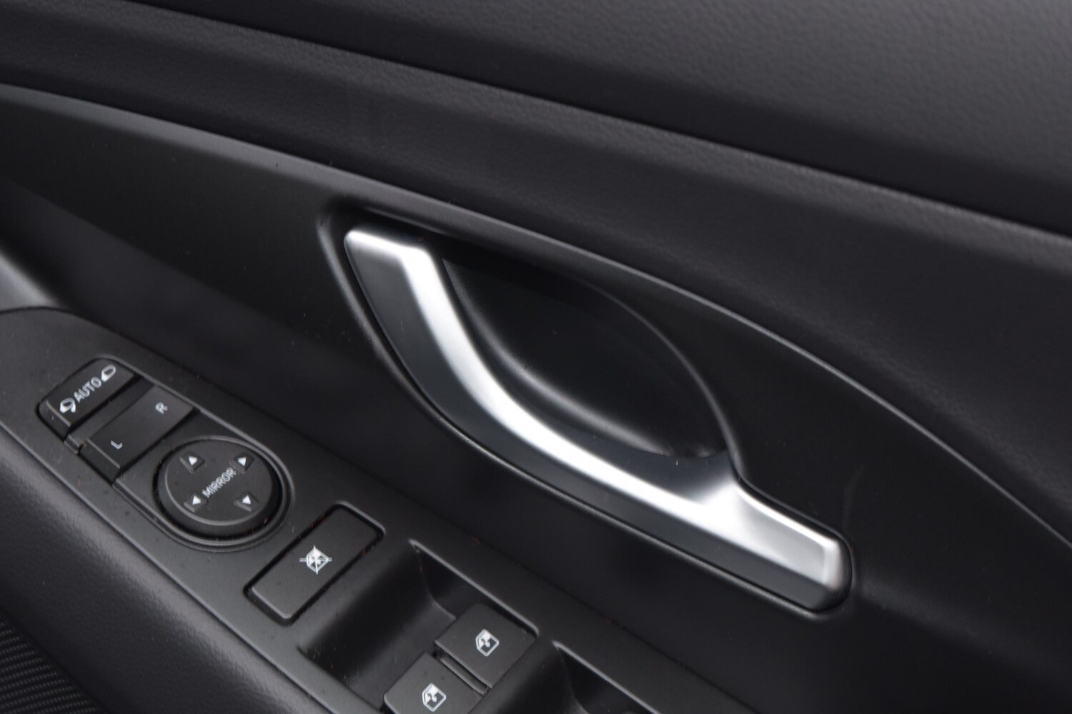 Used Hyundai i30 2023 for sale - 77706233: Photo 24