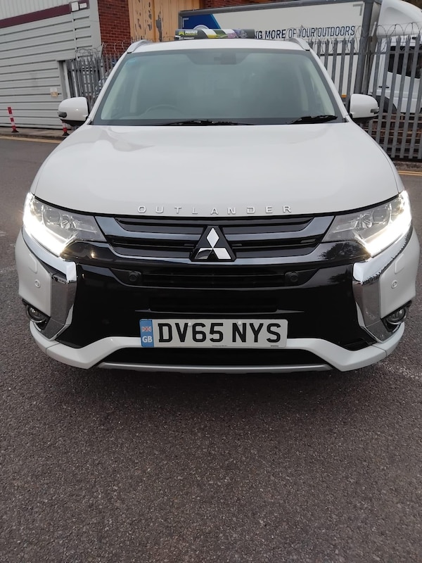 Used Mitsubishi Outlander 2015 for sale - 76283145: Photo 3