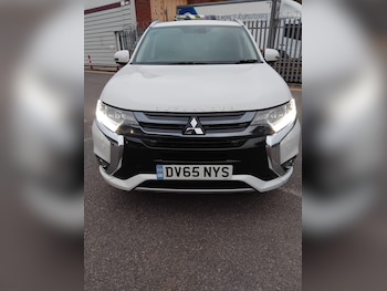 Used Mitsubishi Outlander 2015 for sale - 76283145: Photo 3