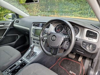 Used Volkswagen Golf 2015 for sale - 75857781: Photo