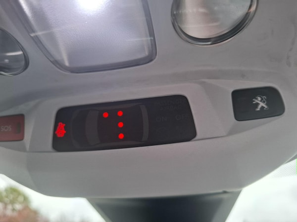 Used Peugeot 3008 2018 for sale - 76314621: Photo 14