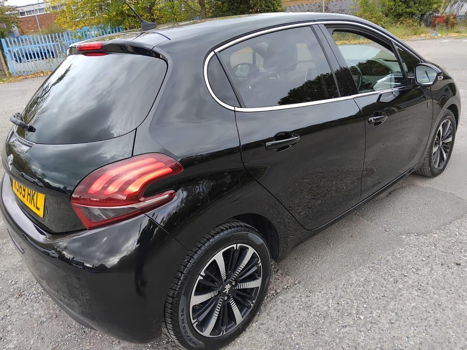 Used Peugeot 208 2019 for sale - 76408754: Photo 3