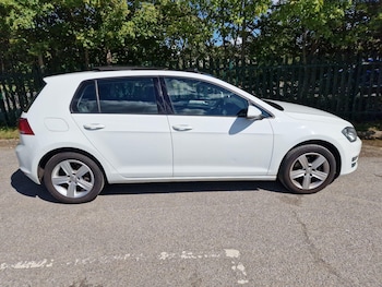 Used Volkswagen Golf 2015 for sale - 75838410: Photo