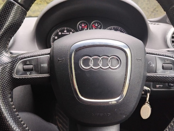 Used Audi A3 Cabriolet 2009 for sale - 76318027: Photo 12