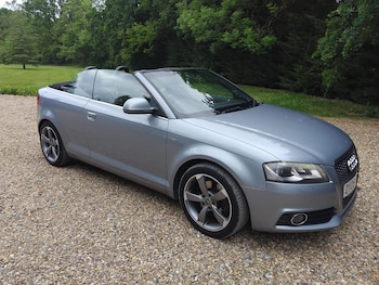2009 (09) - 2.0 TFSI S line S Tronic Euro 4 2dr