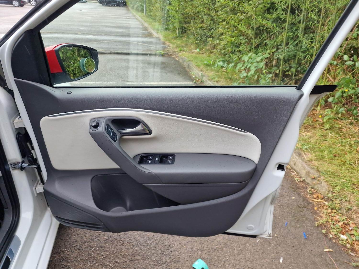 Vehicle 28
