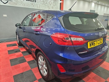 Used Ford Fiesta 2018 for sale - 78939213: Photo