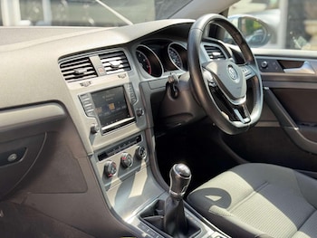 Used Volkswagen Golf 2015 for sale - 79412963: Photo
