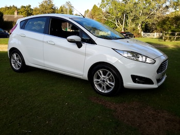 Used Ford Fiesta 2015 for sale - 76037880: Photo