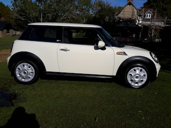2010 (10) - 1.6 First 3dr