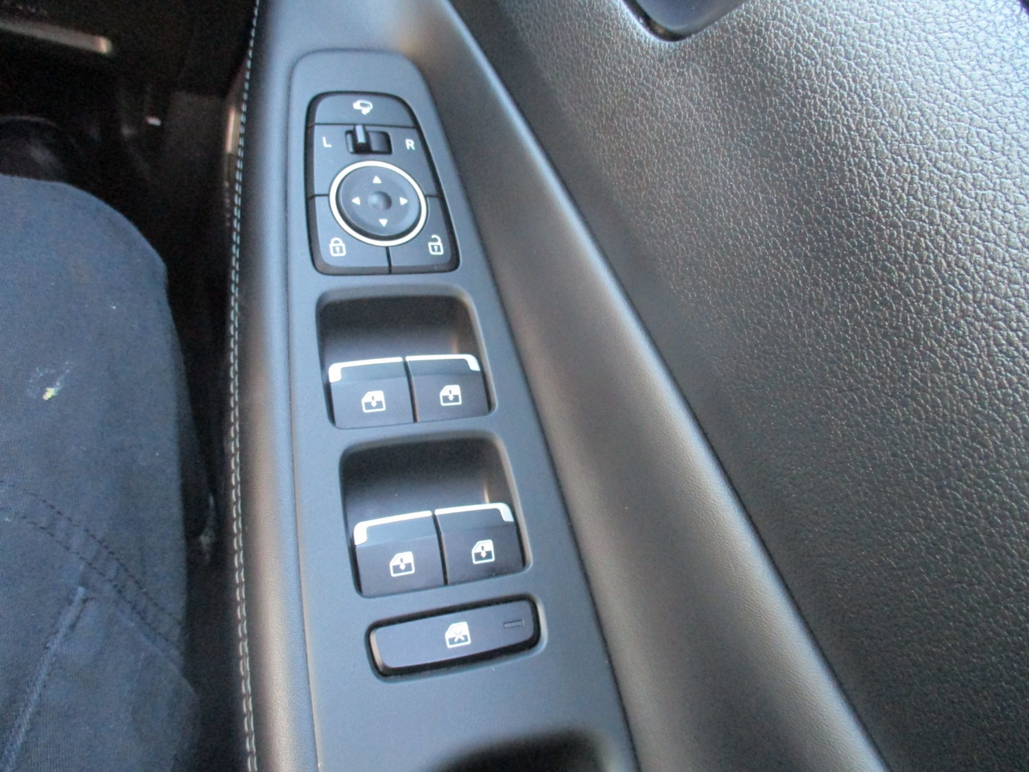 Used Hyundai Santa Fe 2023 for sale - 76641222: Photo 16