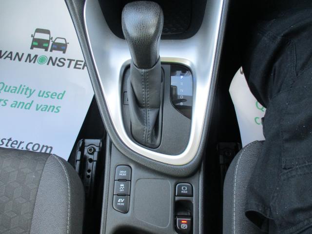 Used Toyota Yaris 2022 for sale - 76625645: Photo 26