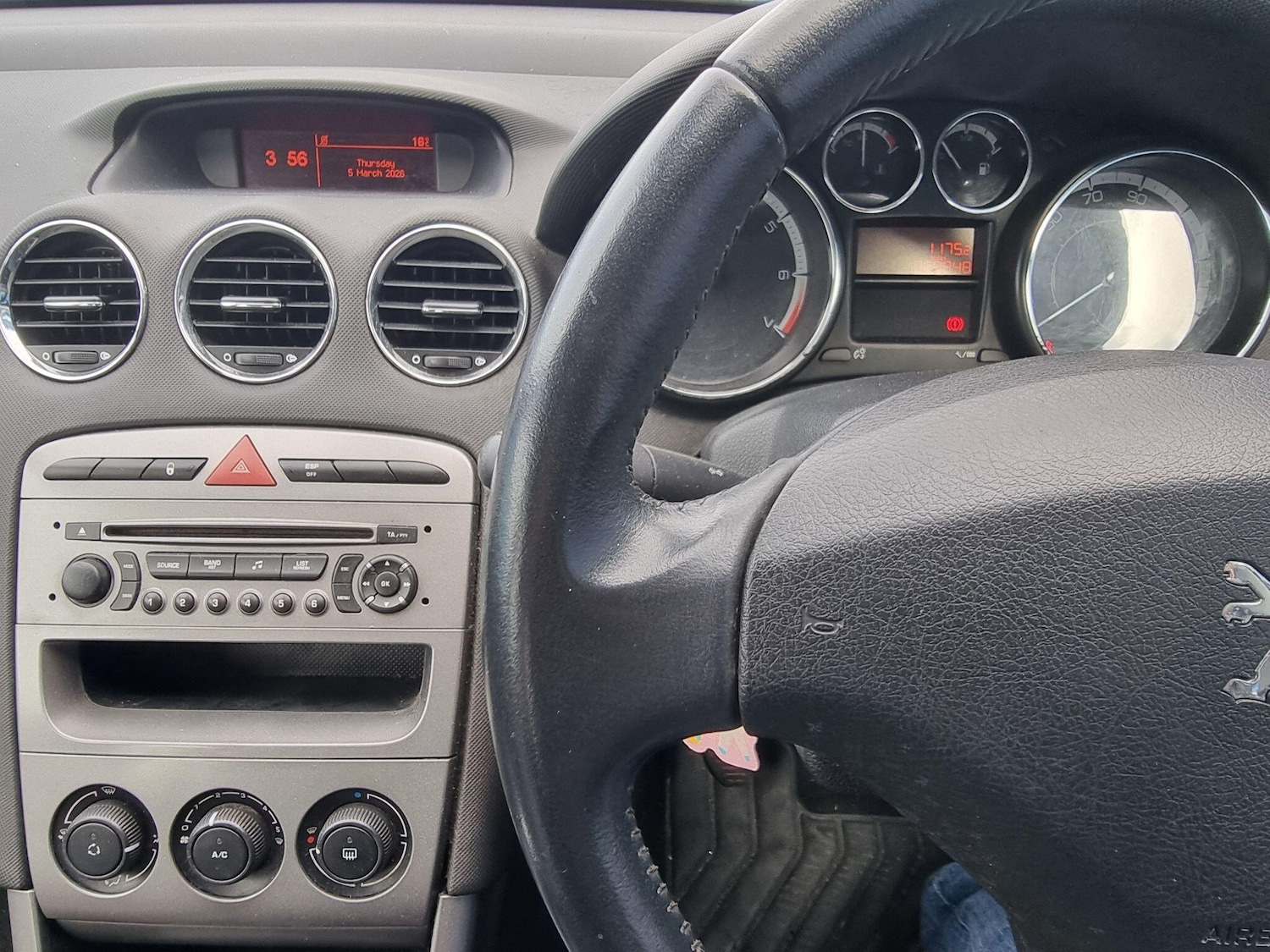 Used Peugeot 308 2010 for sale - 78070419: Photo 15