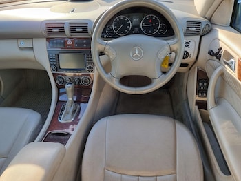 Used Mercedes-Benz C Class 2005 for sale - 78019912: Photo