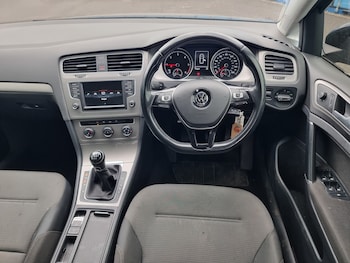 Used Volkswagen Golf 2015 for sale - 79017367: Photo