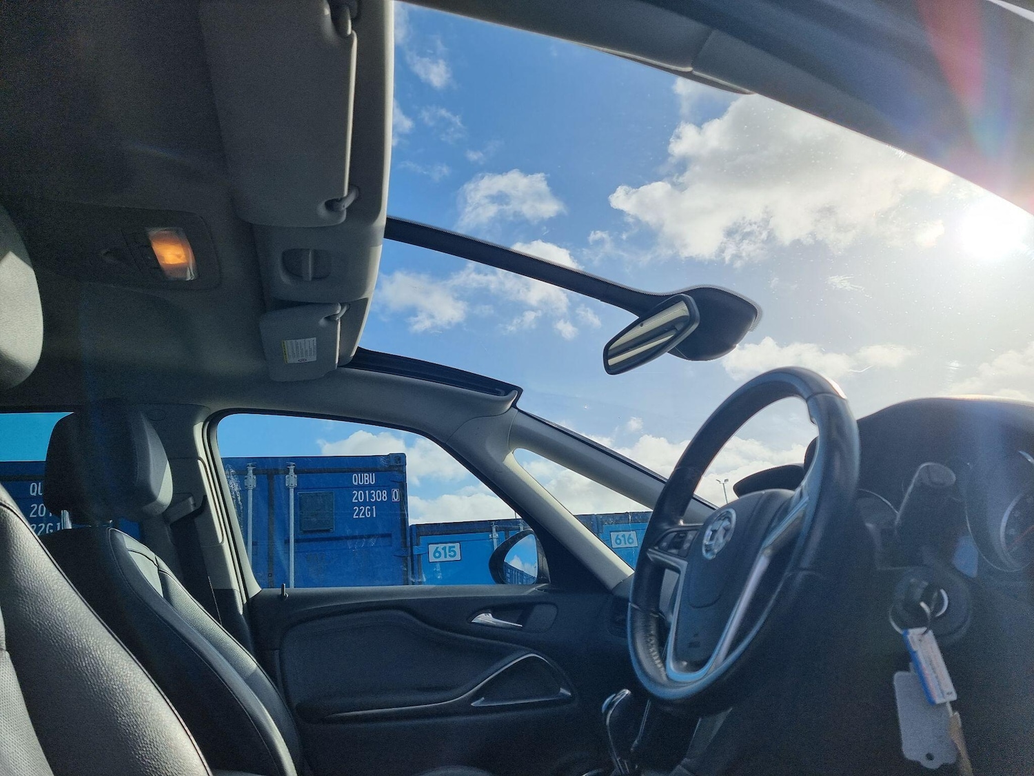 Used Vauxhall Zafira Tourer 2012 for sale - 78070451: Photo 12