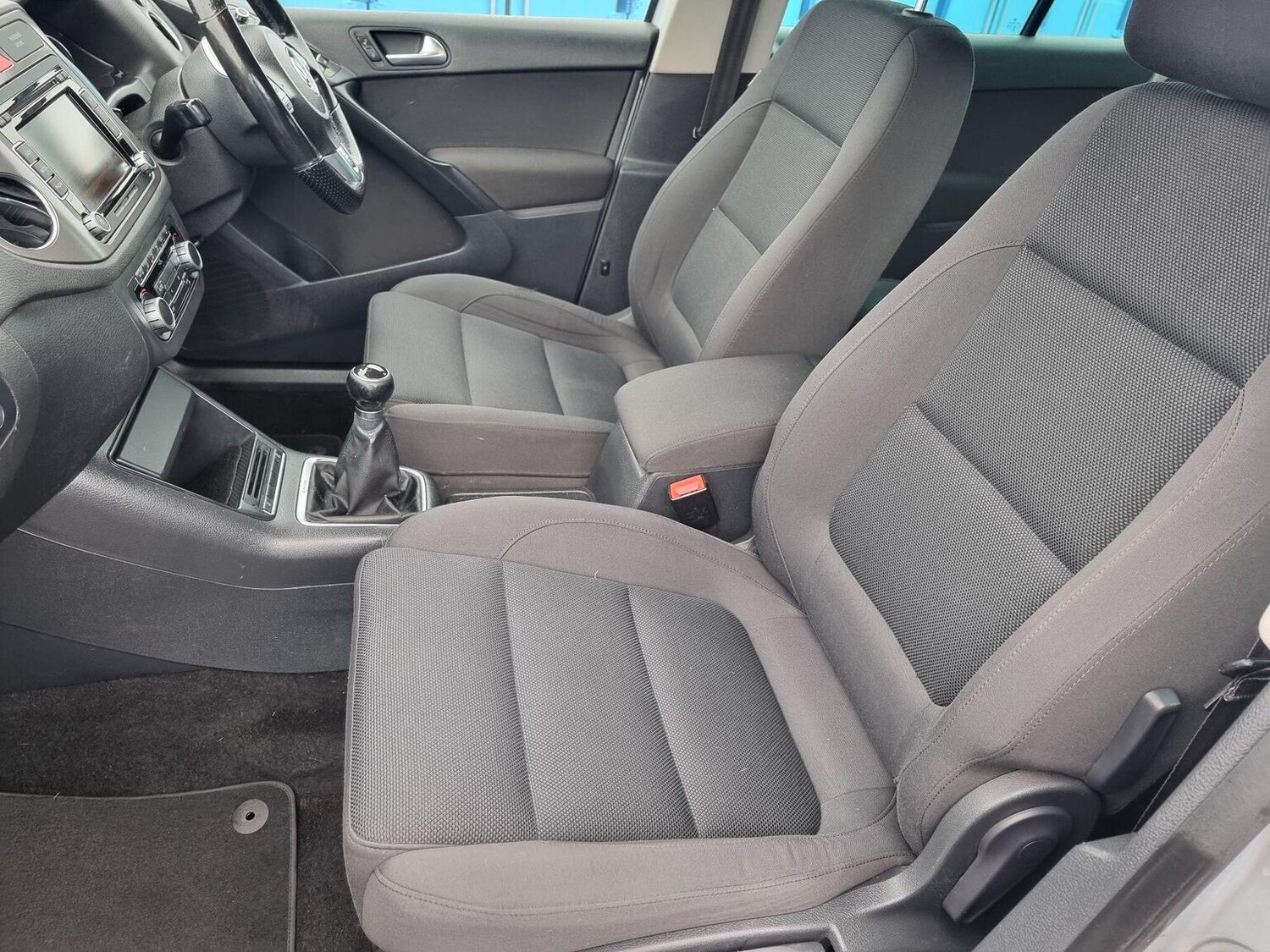 Used Volkswagen Tiguan 2010 for sale - 78070413: Photo 19