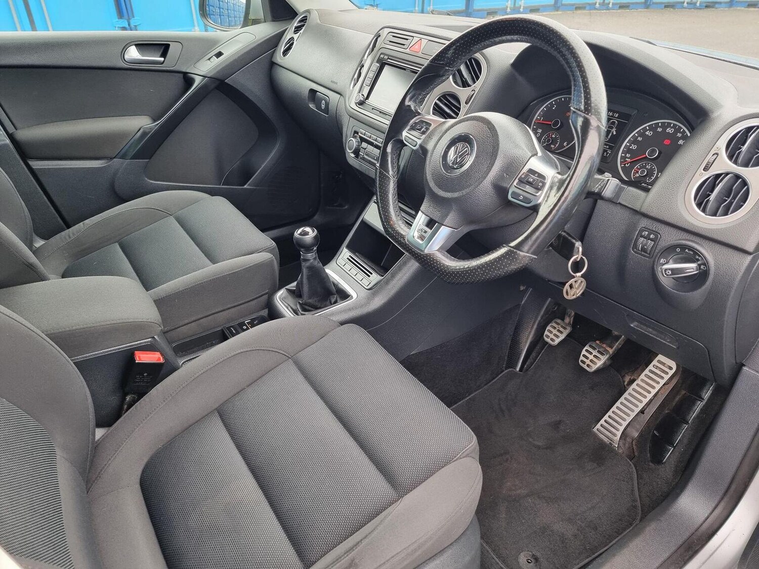 Used Volkswagen Tiguan 2010 for sale - 78070413: Photo 9