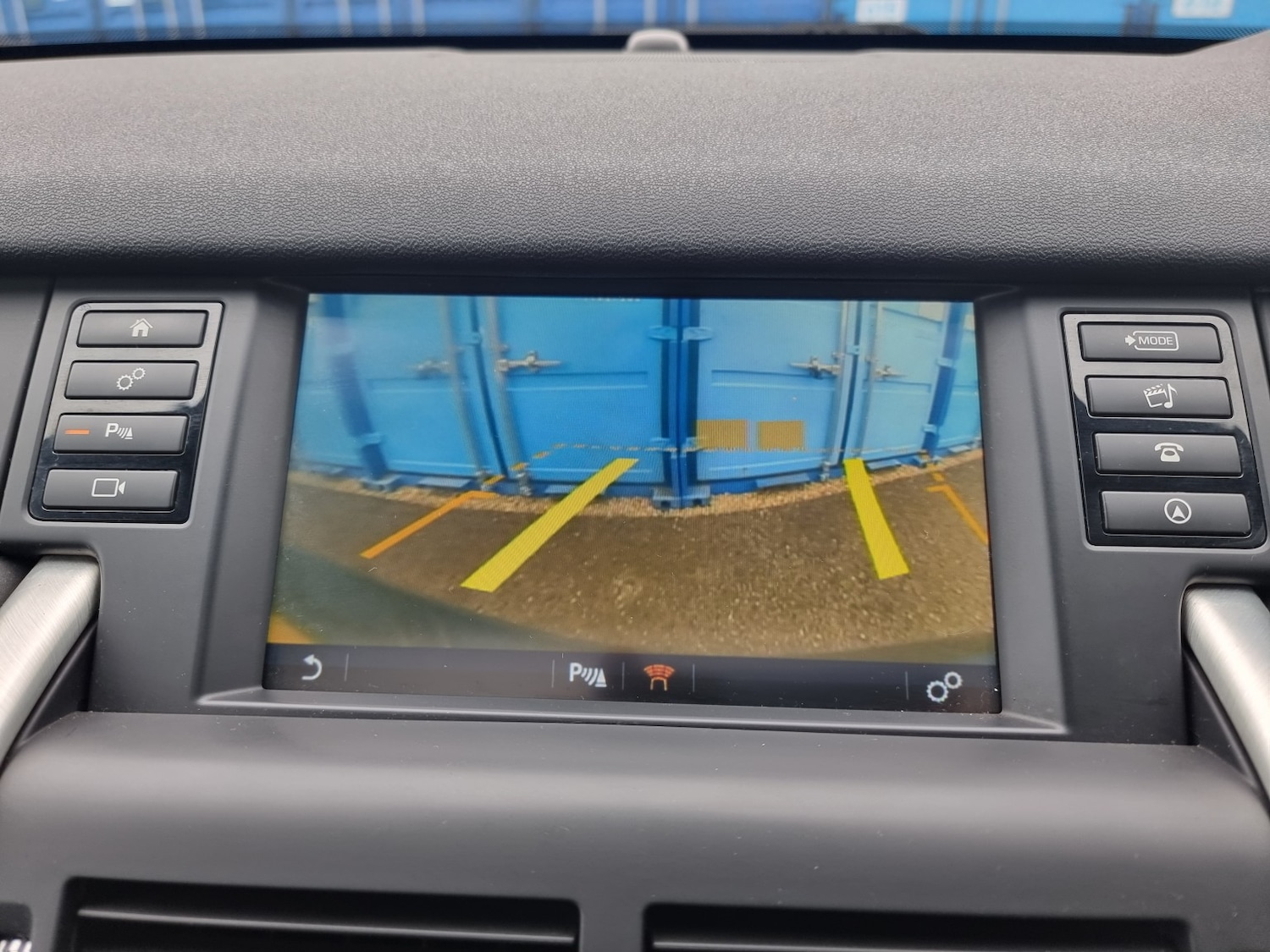 Used Land Rover Discovery Sport 2016 for sale - 78131586: Photo 21