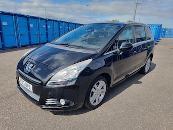 Used Peugeot 5008 2013 for sale - 79228537: Photo
