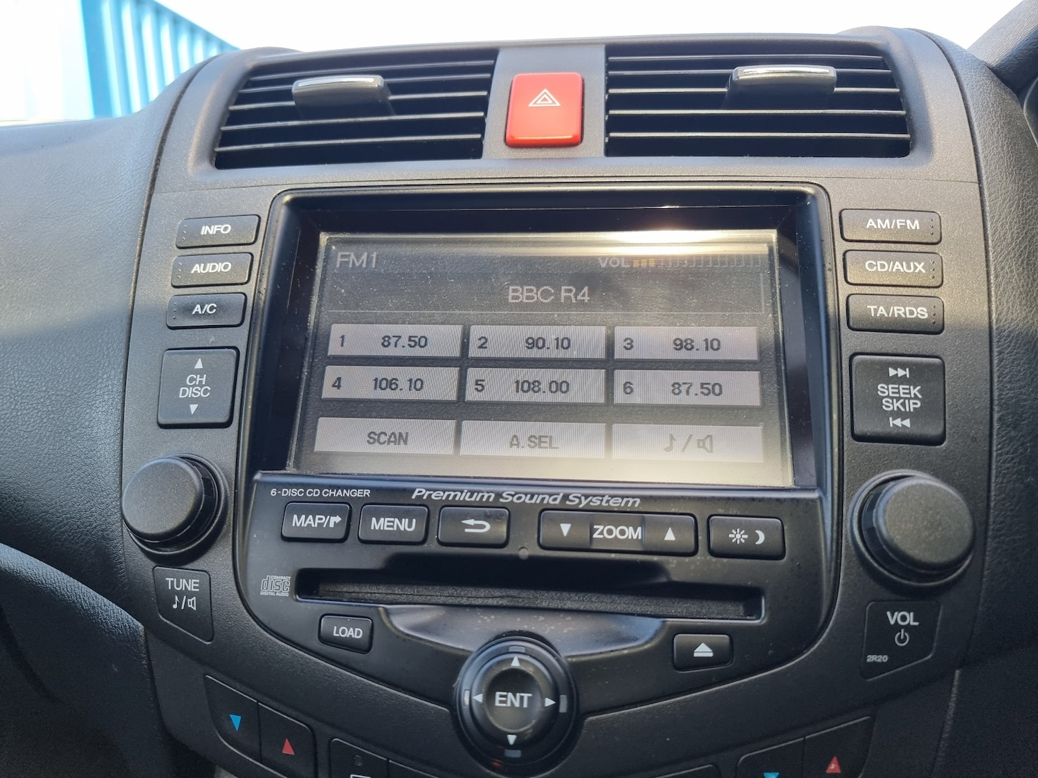 Used Honda Accord 2004 for sale - 78077822: Photo 16