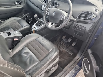 Used Renault Grand Scenic 2012 for sale - 78813320: Photo