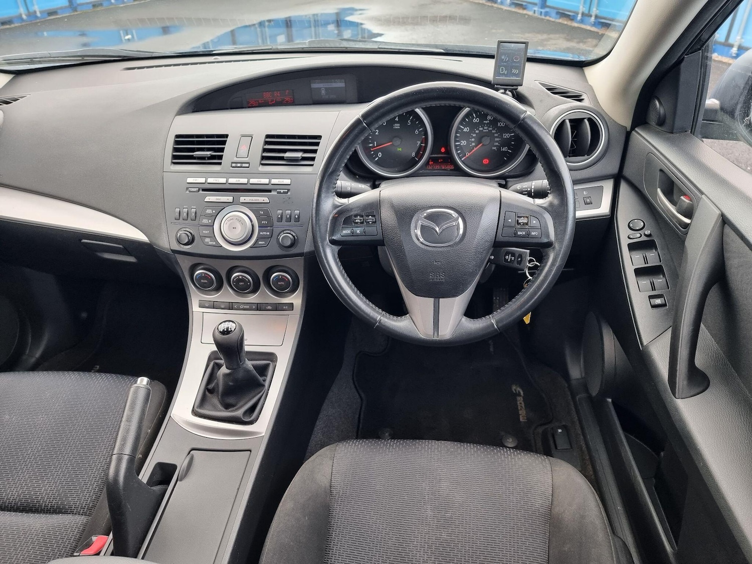 Used Mazda Mazda3 2009 for sale - 78070443: Photo 2