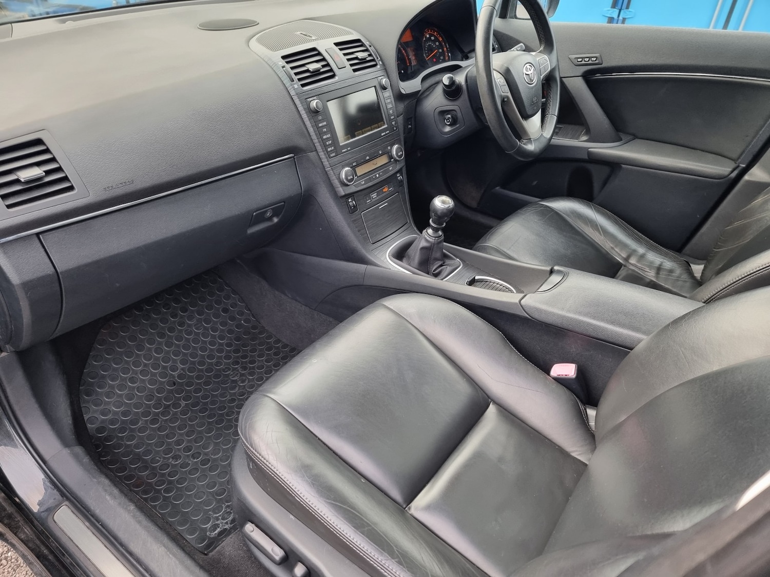 Used Toyota Avensis 2010 for sale - 78135058: Photo 18