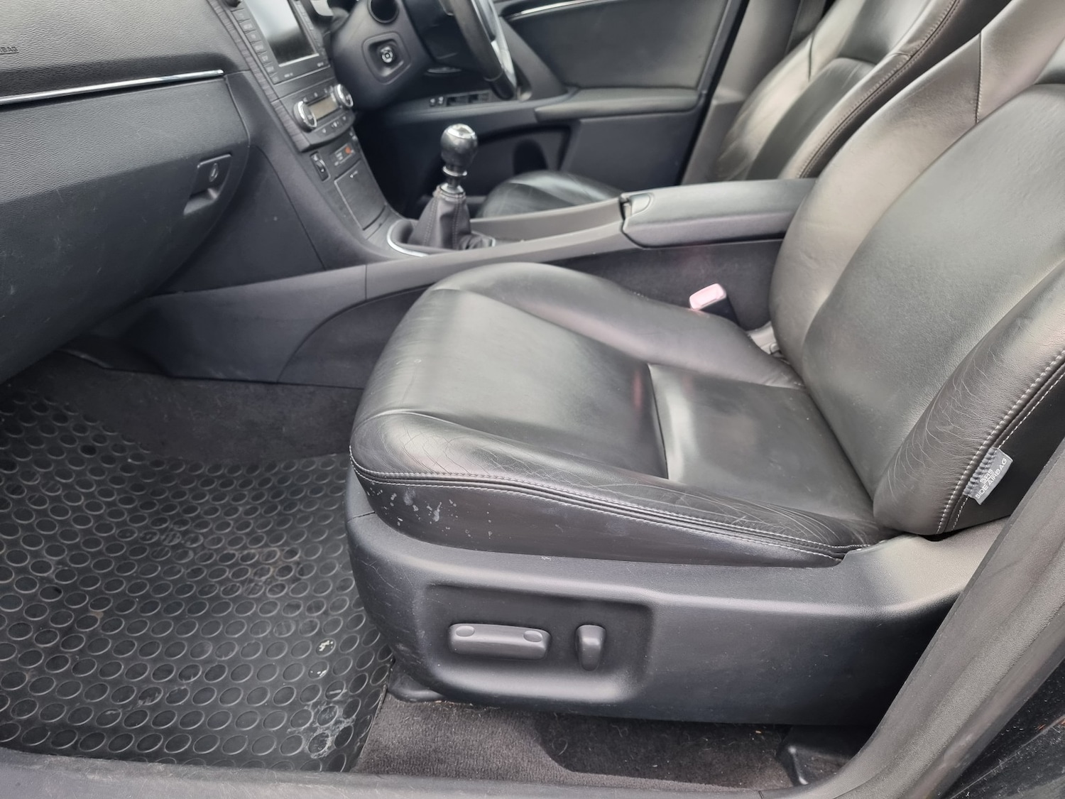 Used Toyota Avensis 2010 for sale - 78135058: Photo 19