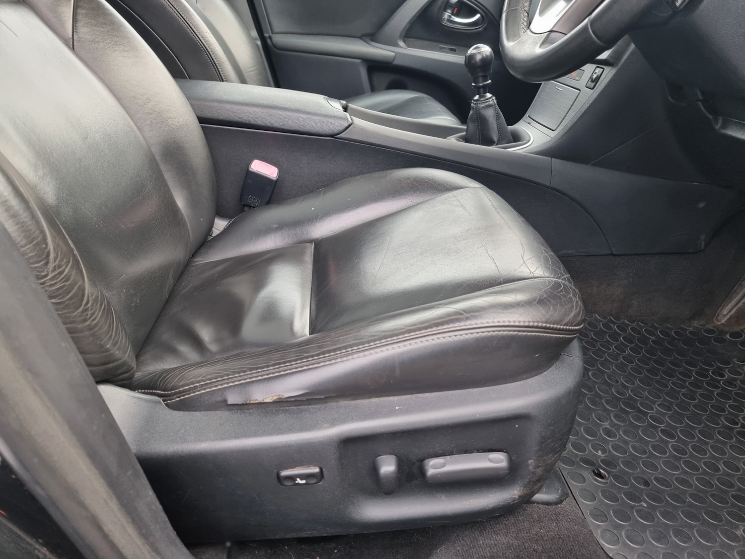 Used Toyota Avensis 2010 for sale - 78135058: Photo 23