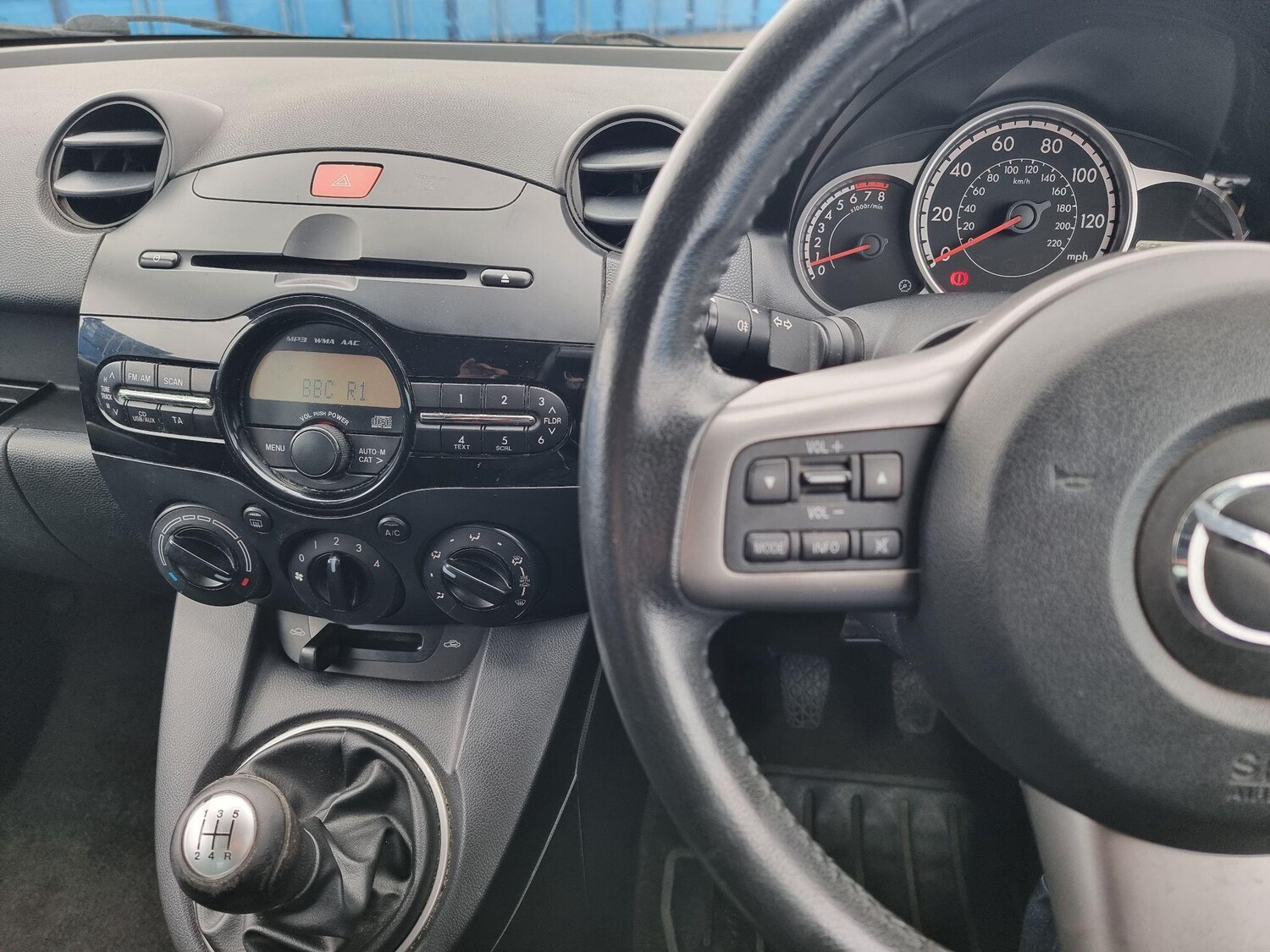 Used Mazda Mazda2 2012 for sale - 78070428: Photo 14