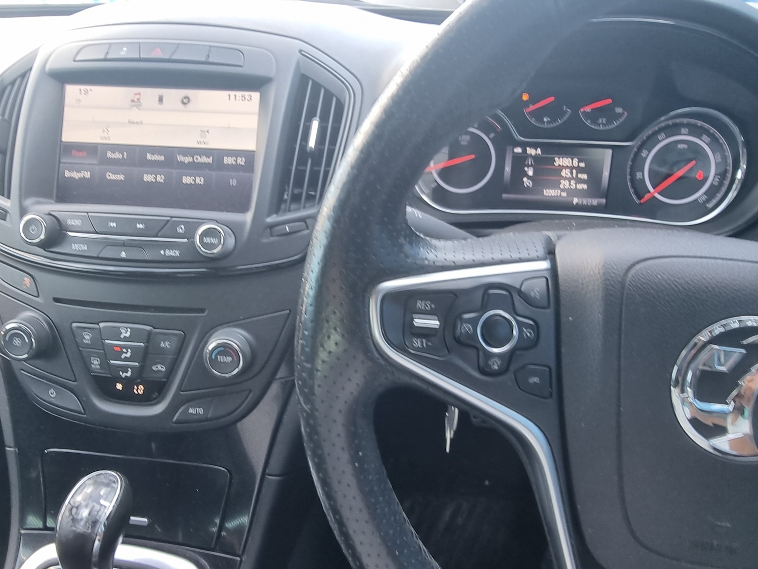 Used Vauxhall Insignia 2015 for sale - 78182990: Photo 12