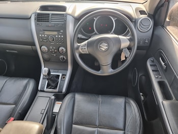 Used Suzuki Grand Vitara 2006 for sale - 78465778: Photo
