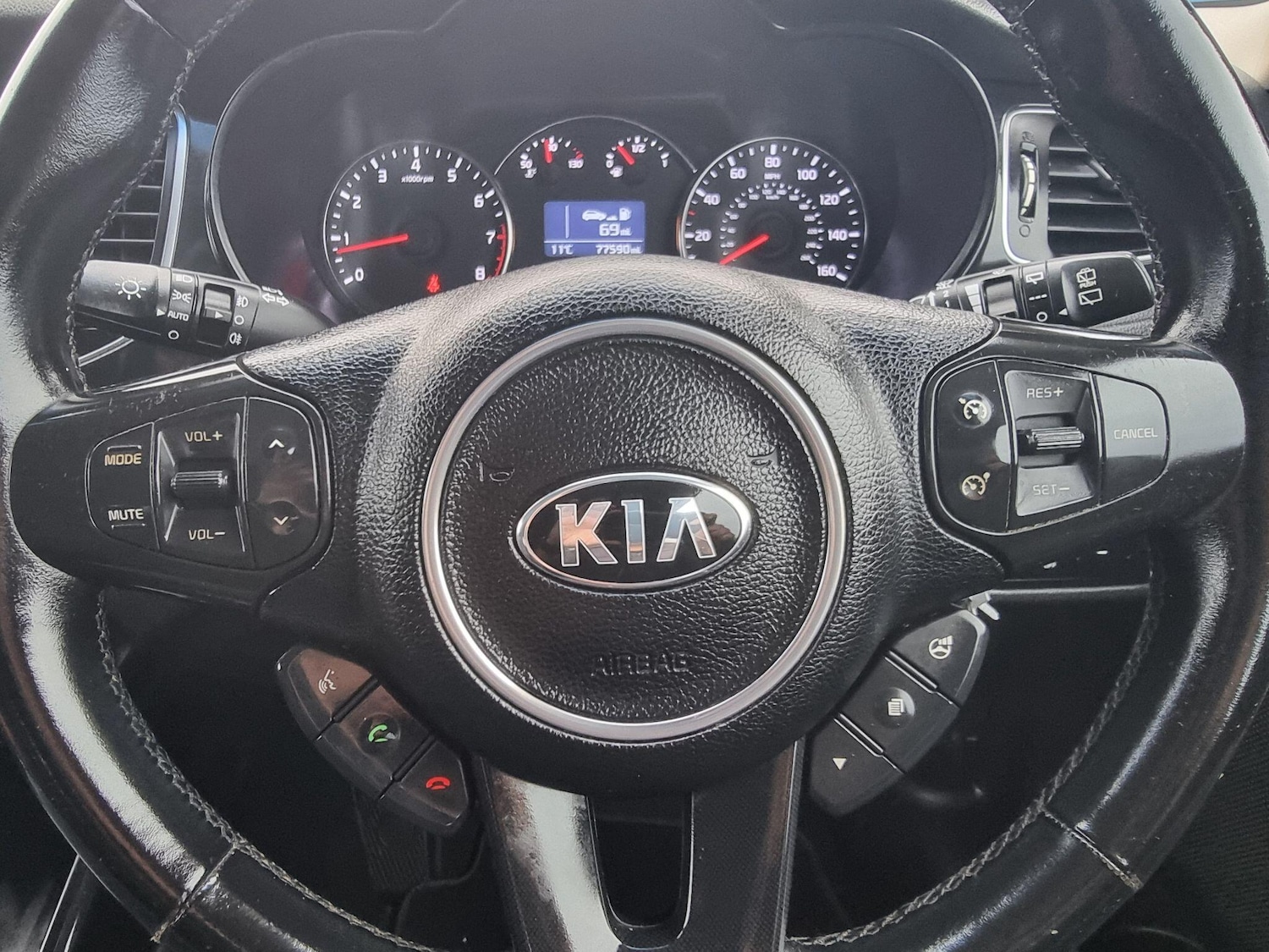 Used Kia Carens 2013 for sale - 78070445: Photo 11