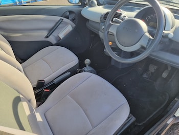 Used smart fortwo 2004 for sale - 78266909: Photo