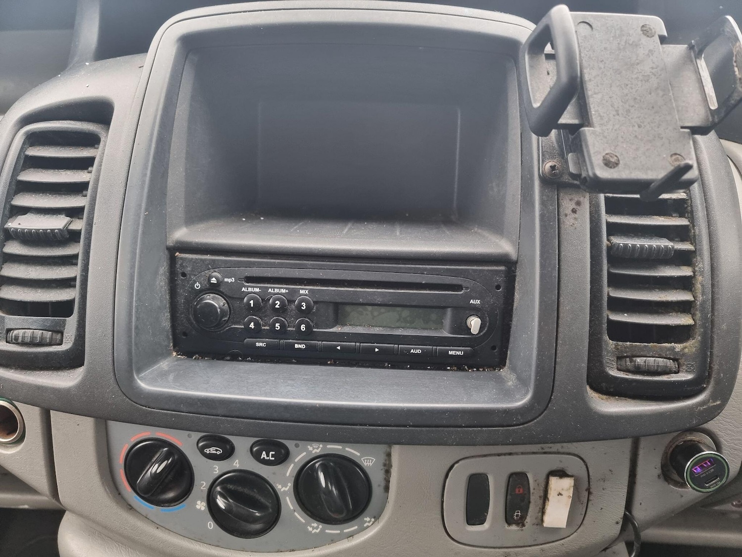 Used Vauxhall Vivaro 2012 for sale - 78070418: Photo 17