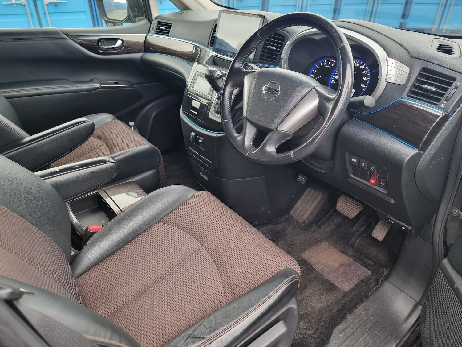 Used Nissan Elgrand 2023 for sale - 78218016: Photo 10