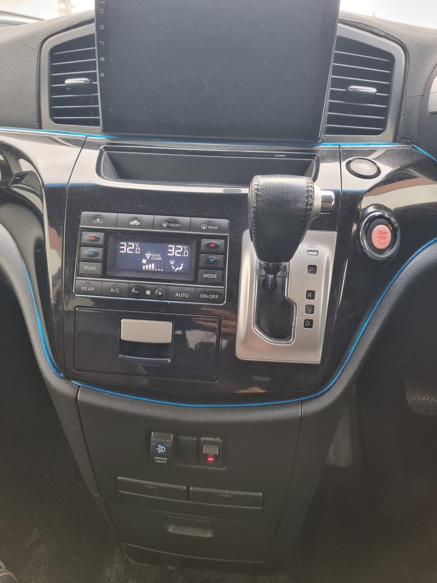 Used Nissan Elgrand 2023 for sale - 78218016: Photo 18