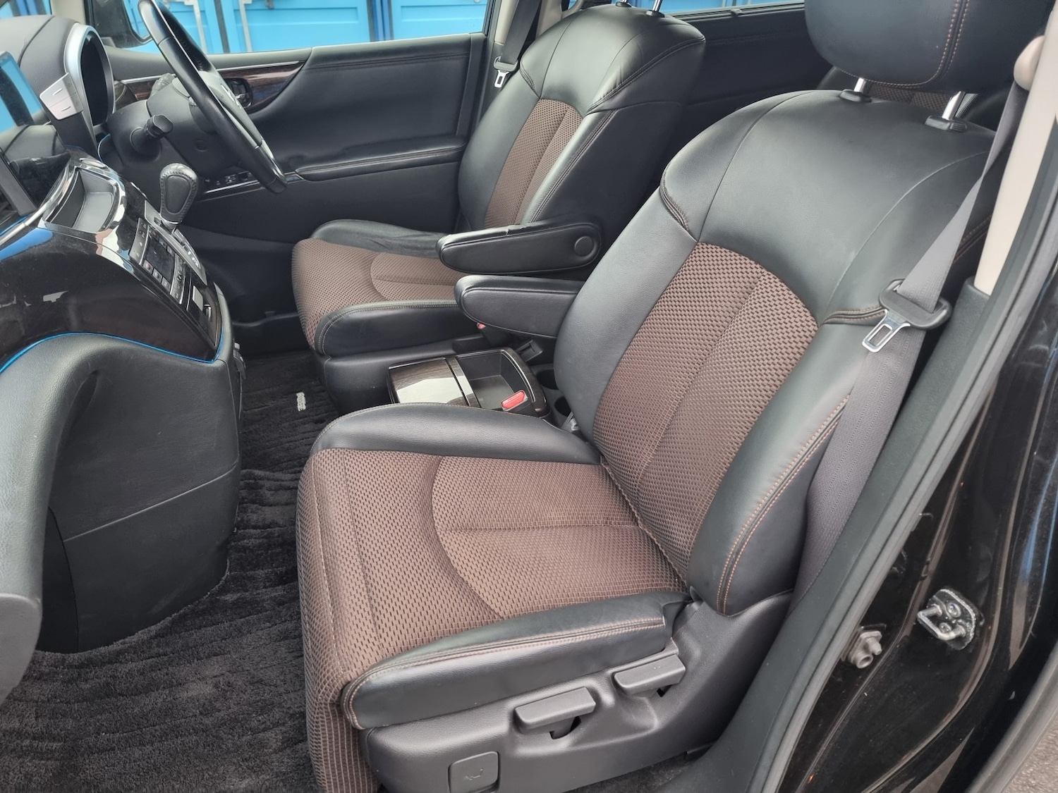 Used Nissan Elgrand 2023 for sale - 78218016: Photo 19