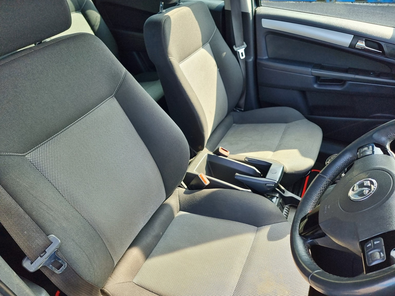 Used Vauxhall Zafira 2013 for sale - 78105951: Photo 24