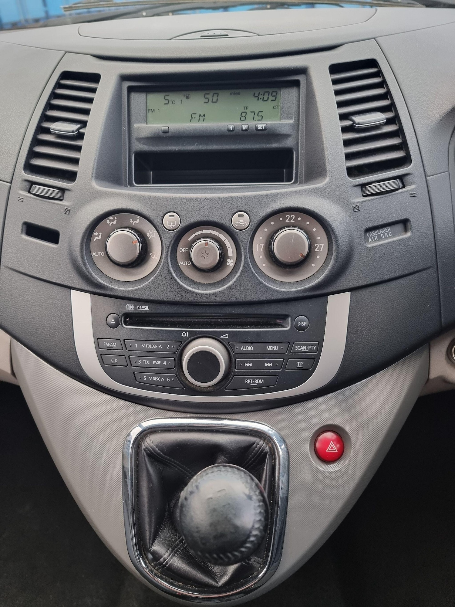 Used Mitsubishi Grandis 2009 for sale - 78070439: Photo 15