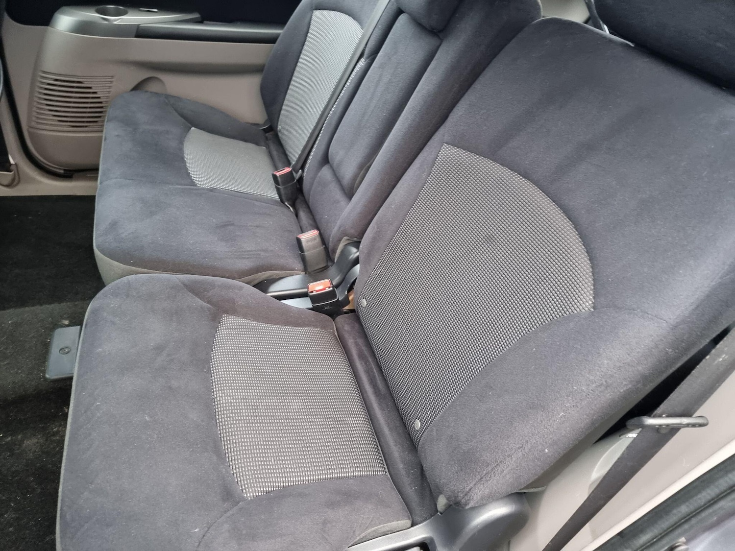 Used Mitsubishi Grandis 2009 for sale - 78070439: Photo 20