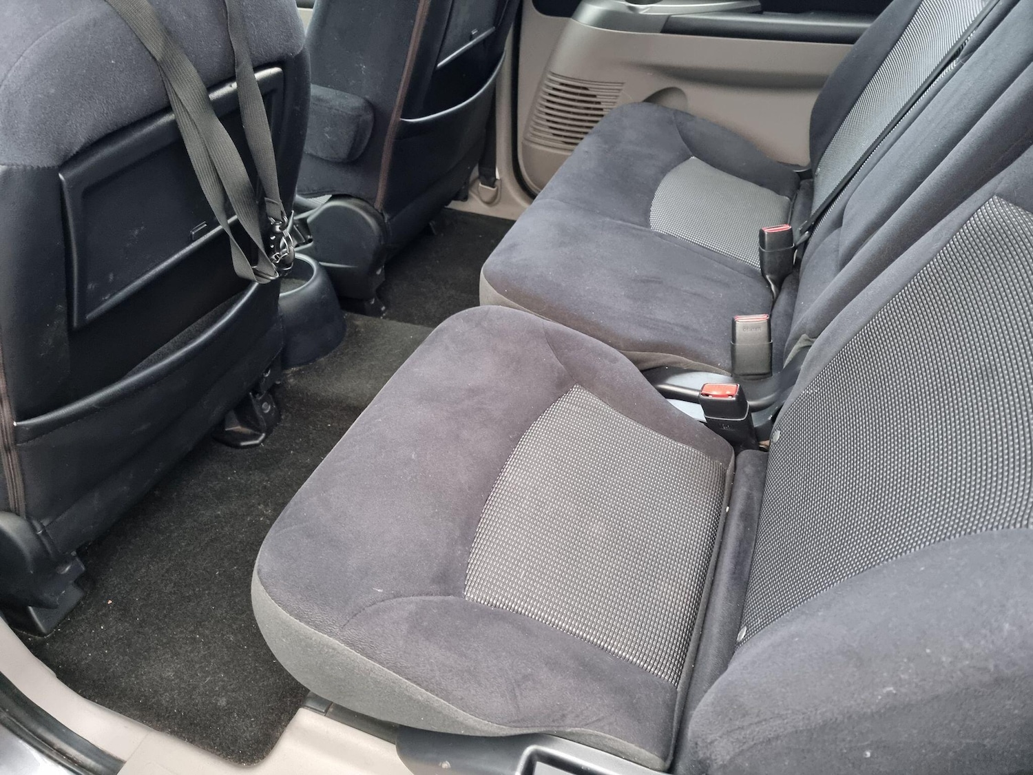 Used Mitsubishi Grandis 2009 for sale - 78070439: Photo 21