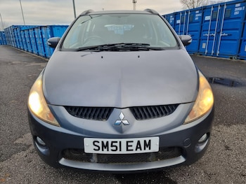 Used Mitsubishi Grandis 2009 for sale - 78019628: Photo